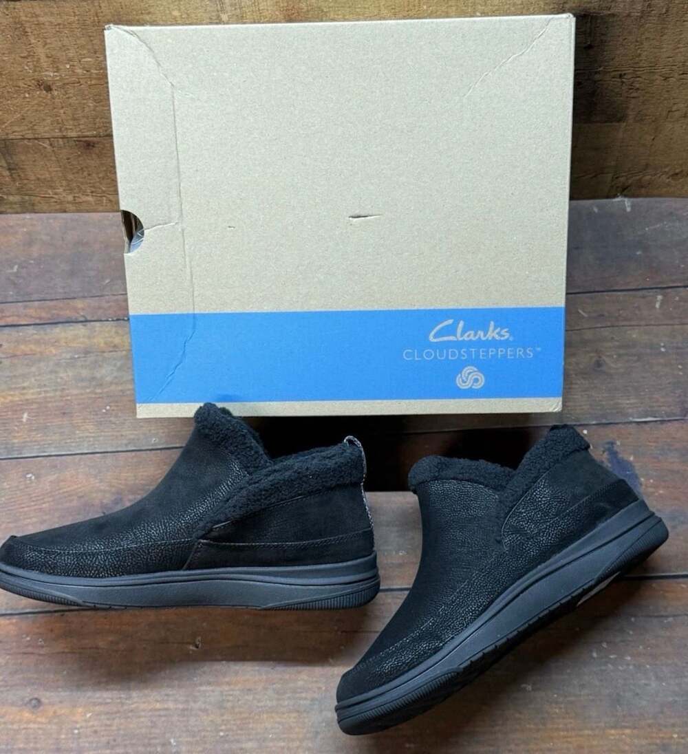 Clarks Cloudsteppers Ankle Boots Black women size 8